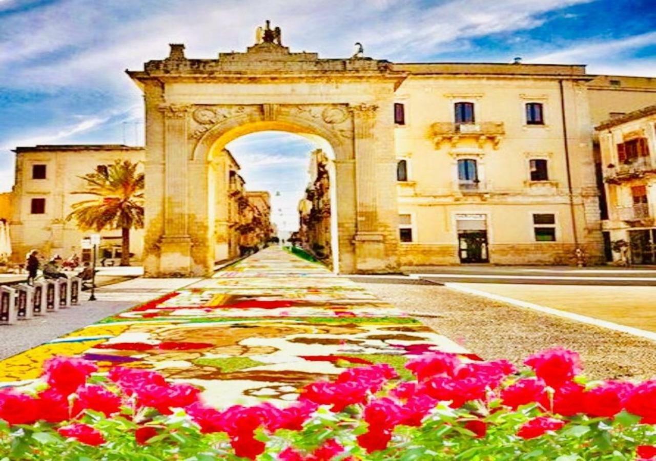 The Stone Garden Apartment Noto Exterior foto